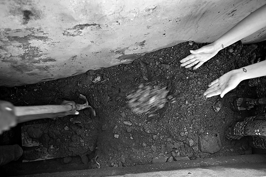 Funeral for a baby, Northwest Haiti